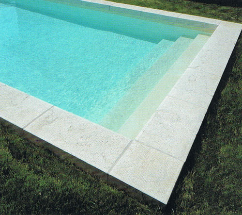 Beckenrandsteine