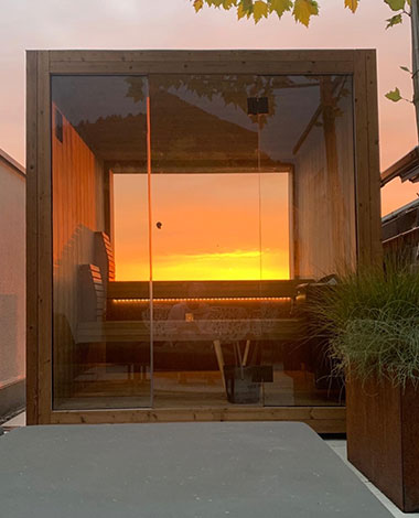 Sauna im Garten